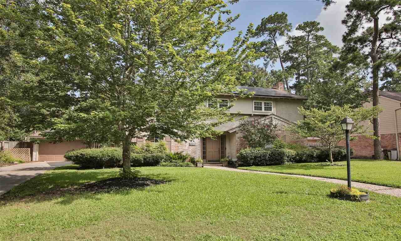 6914 Chancellor Dr - Photo 6 of 40