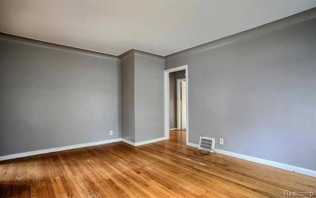 348 E Maplehurst St - Photo 4 of 18