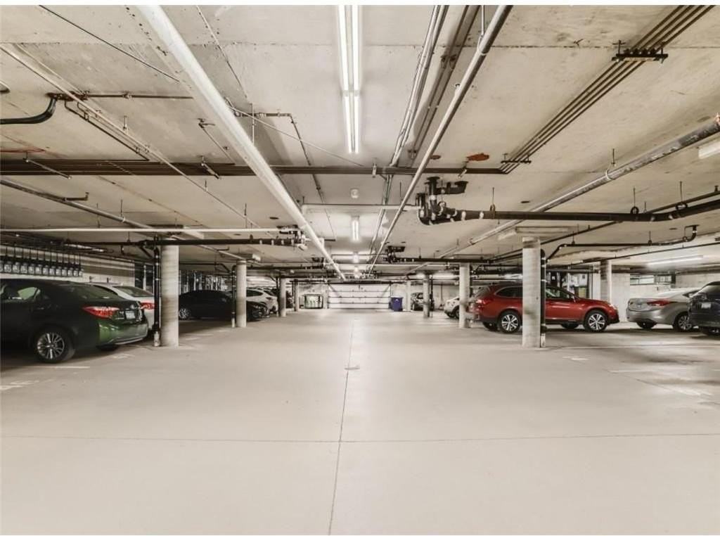 820 Emerald St #307 - Photo 2 of 3