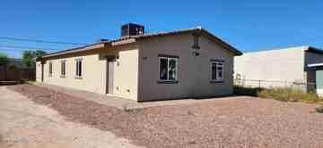 featured image of 237 E 25th St #1