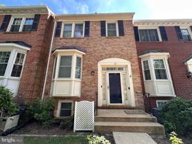 13 Carriage House Cir - Photo 1 of 1