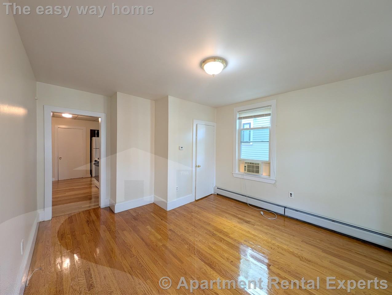 379 Windsor St #1 - Photo 3 of 12