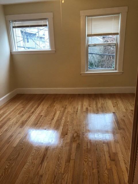 Bay St #2L - Photo 2 of 8