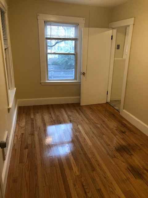 Bay St #2L - Photo 6 of 8