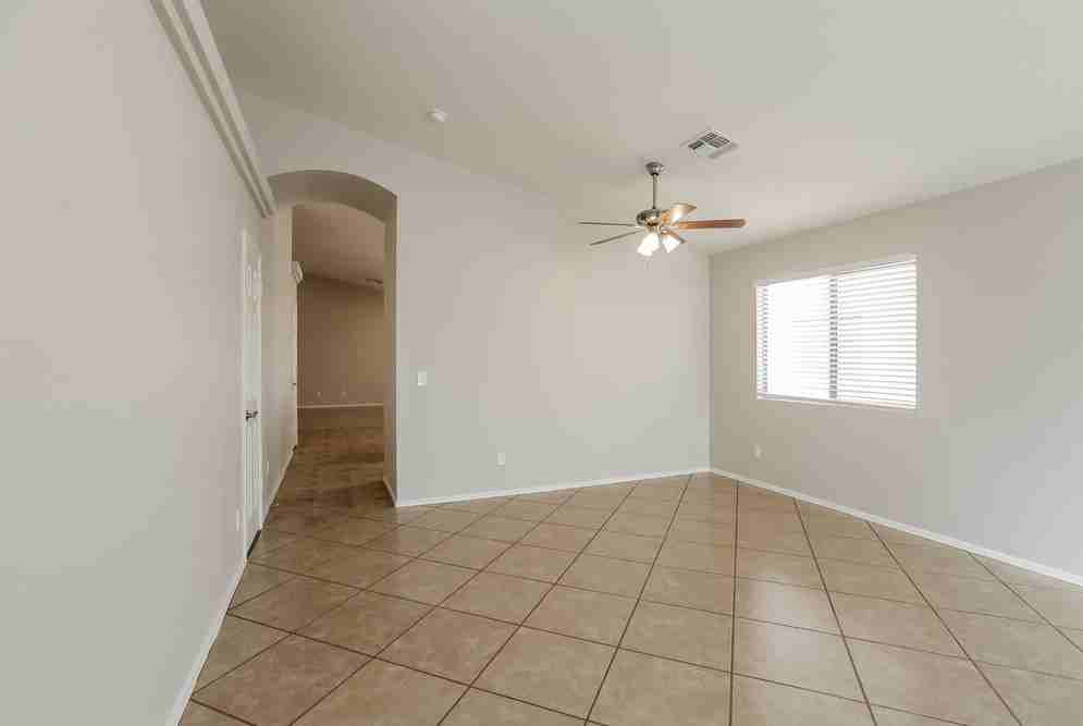 4314 N 124th Ave - Photo 4 of 16