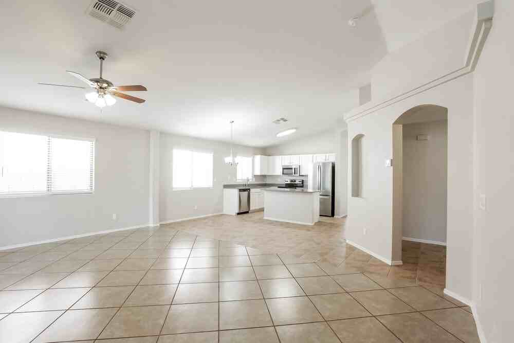 4314 N 124th Ave - Photo 6 of 16