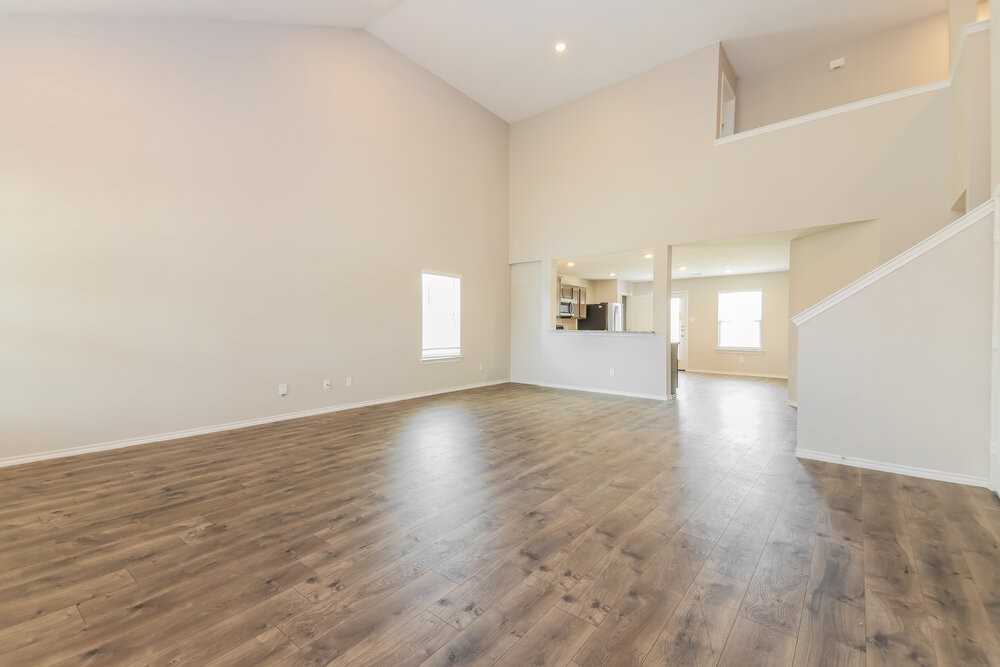 2609 Hutchins Dr - Photo 4 of 17