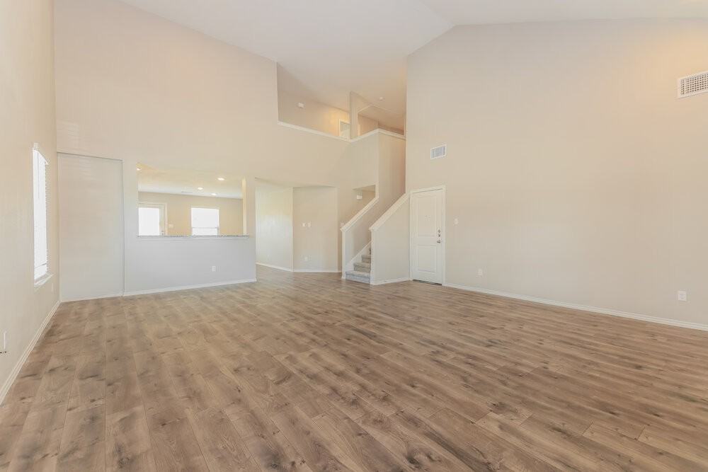 2609 Hutchins Dr - Photo 5 of 17