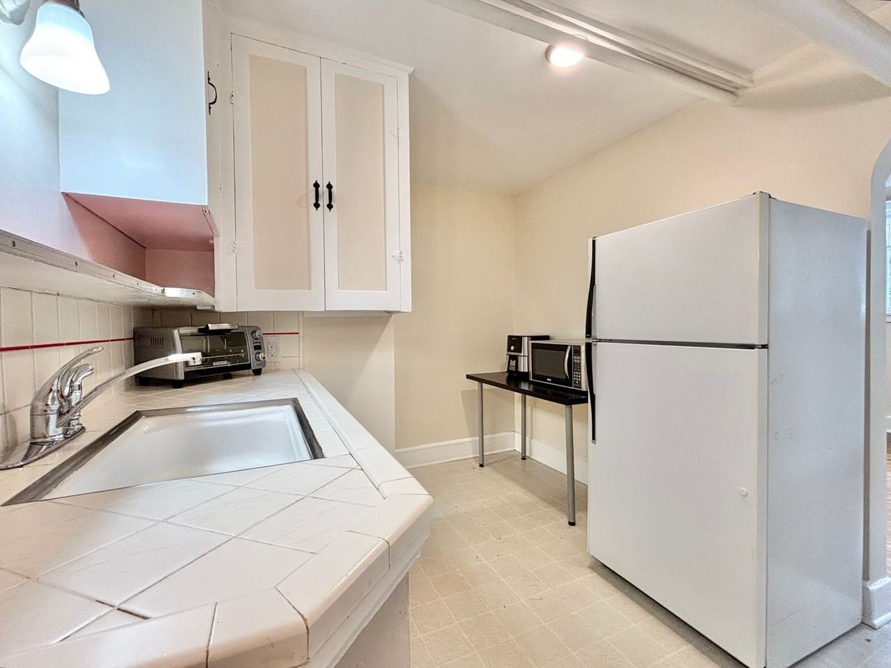 1215 E. 300 S. - Photo 7 of 41