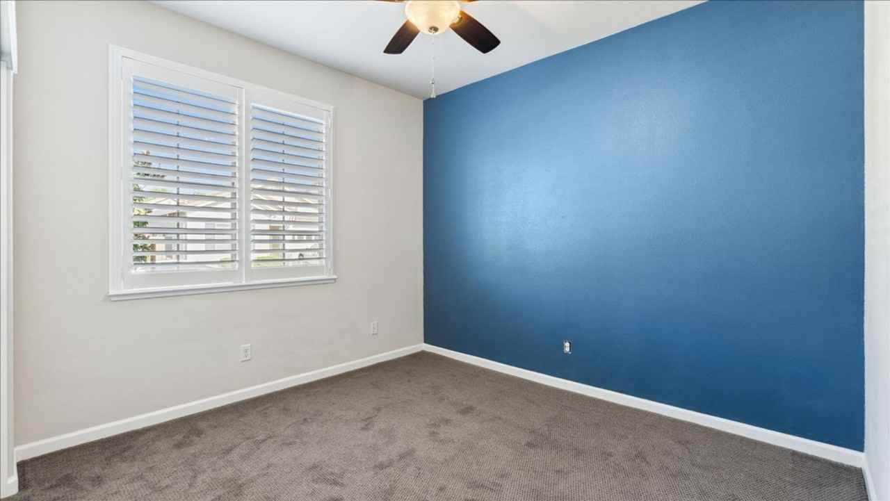 1875 Verrazona Dr - Photo 4 of 28