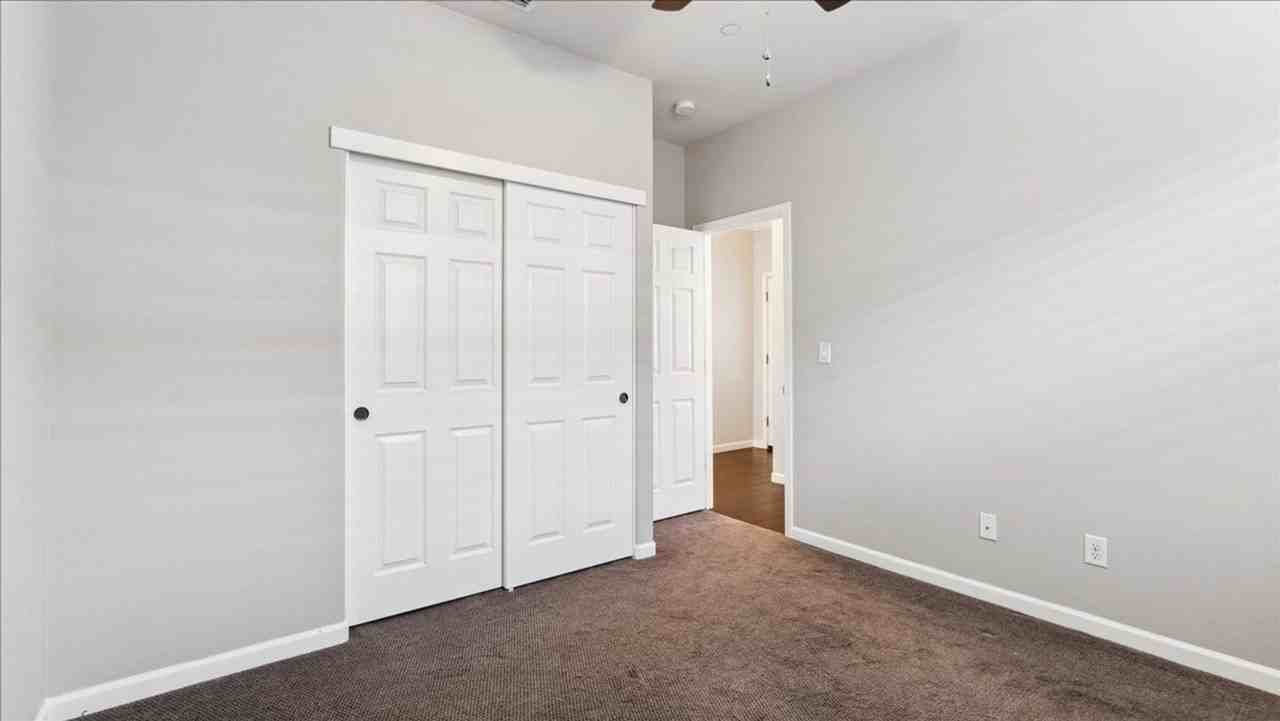 1875 Verrazona Dr - Photo 7 of 28