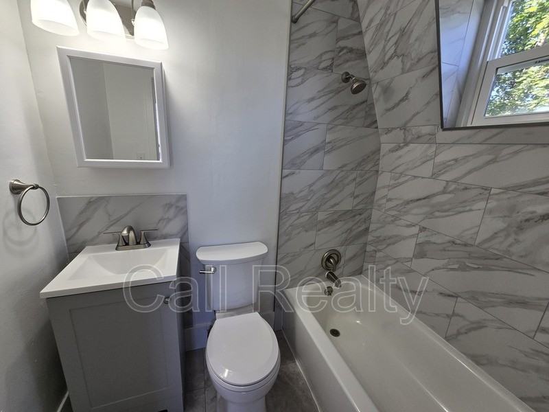 1425 West 6th Avenue #B - Photo 7 of 10