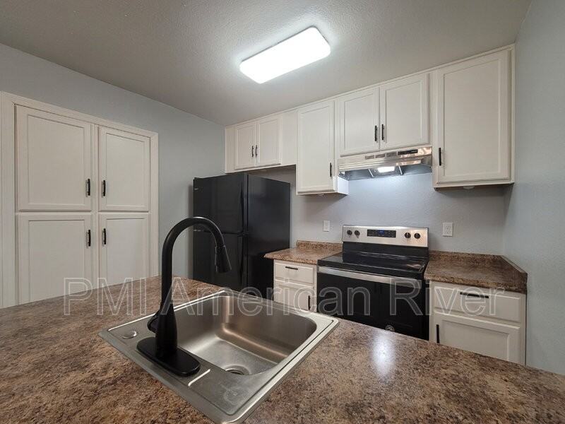 3939 Madison Ave #114 - Photo 6 of 16