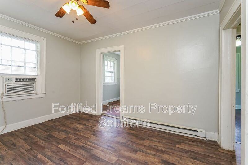 2601 Stockton St - Photo 2 of 12