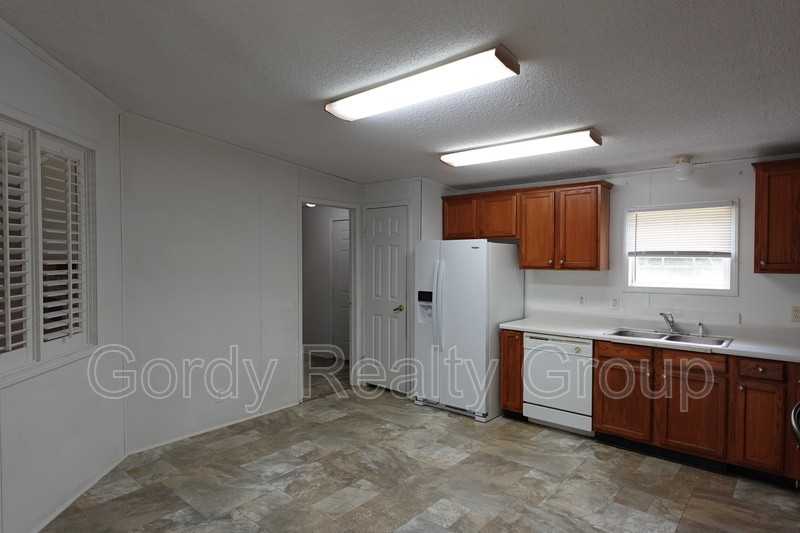 1211 Dwellings St - Photo 3 of 14