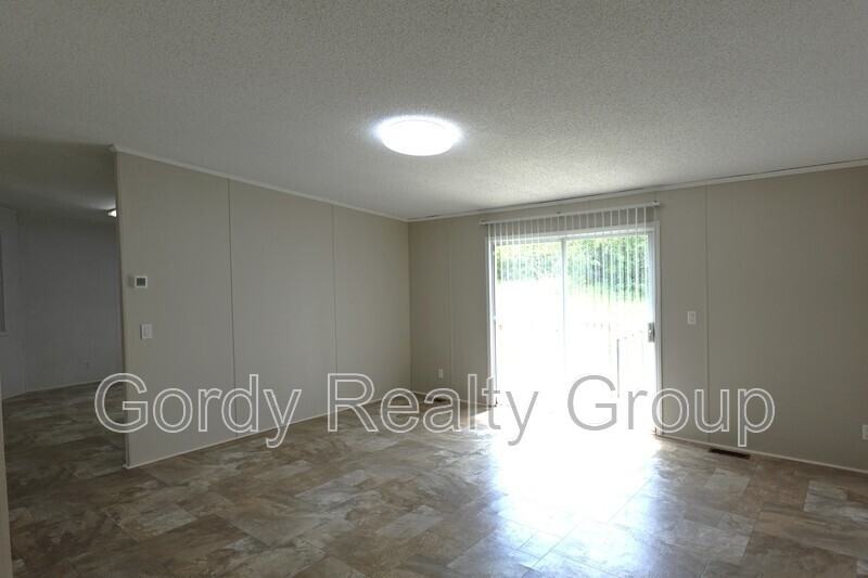 1211 Dwellings St - Photo 7 of 14