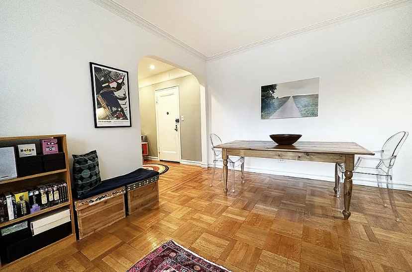 176 Seeley St - Photo 3 of 11