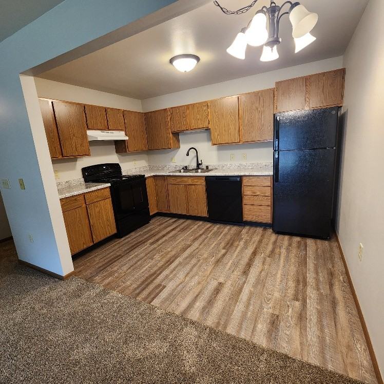 212 Seippel Blvd - Photo 6 of 14