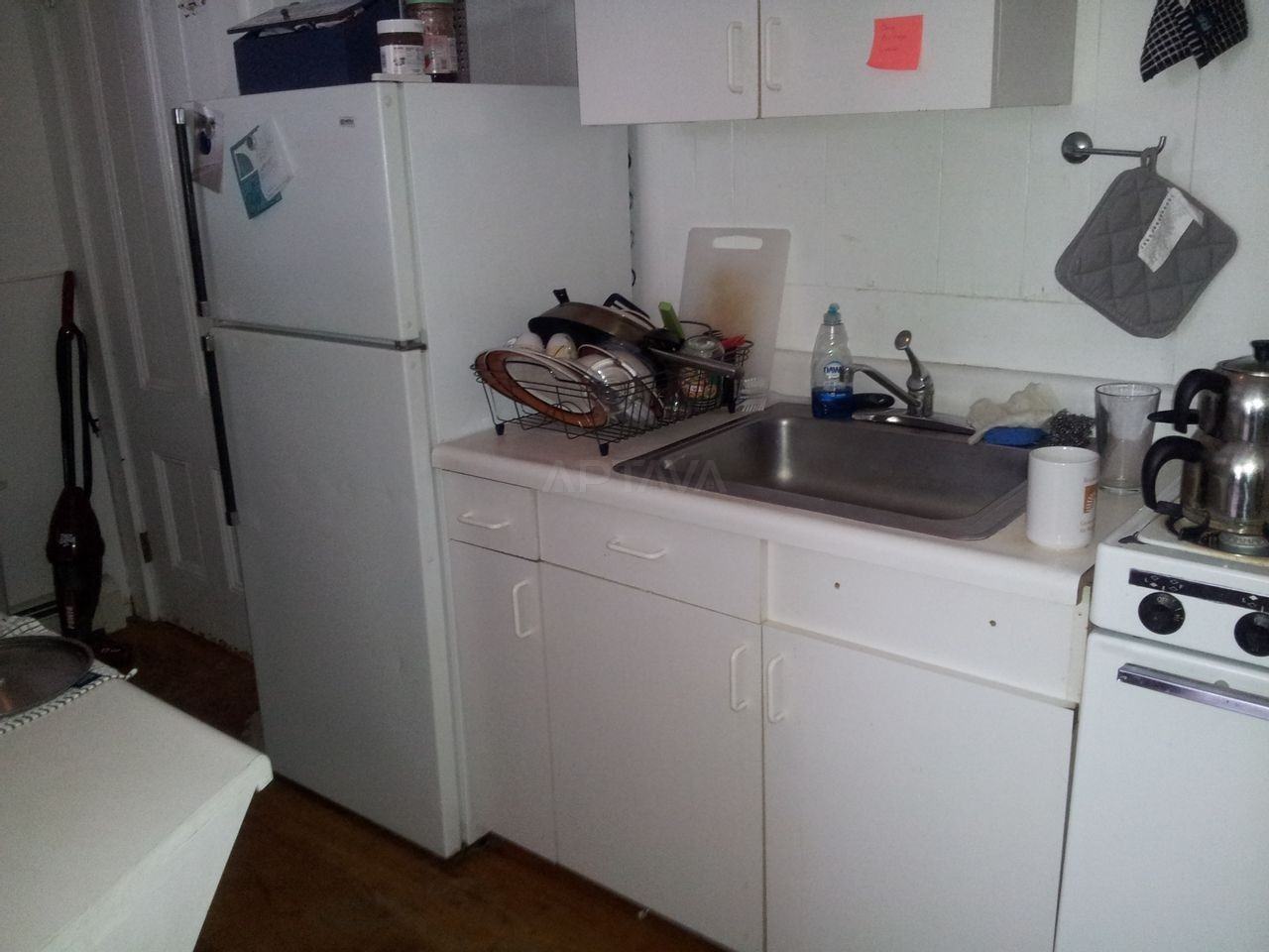 118 School St #6 - Photo 2 of 3