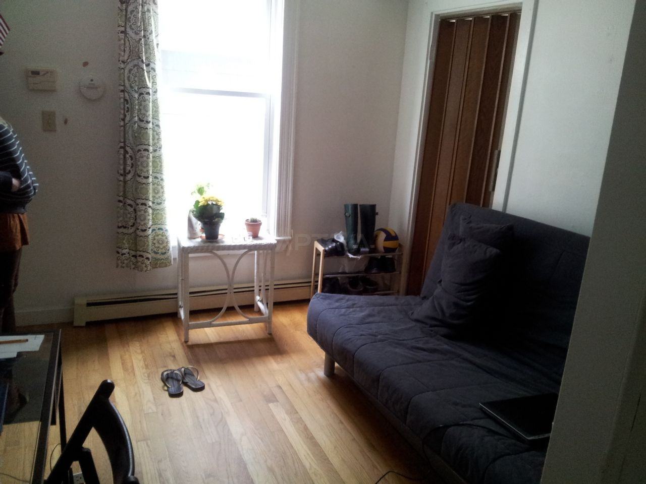 118 School St #6 - Photo 3 of 3