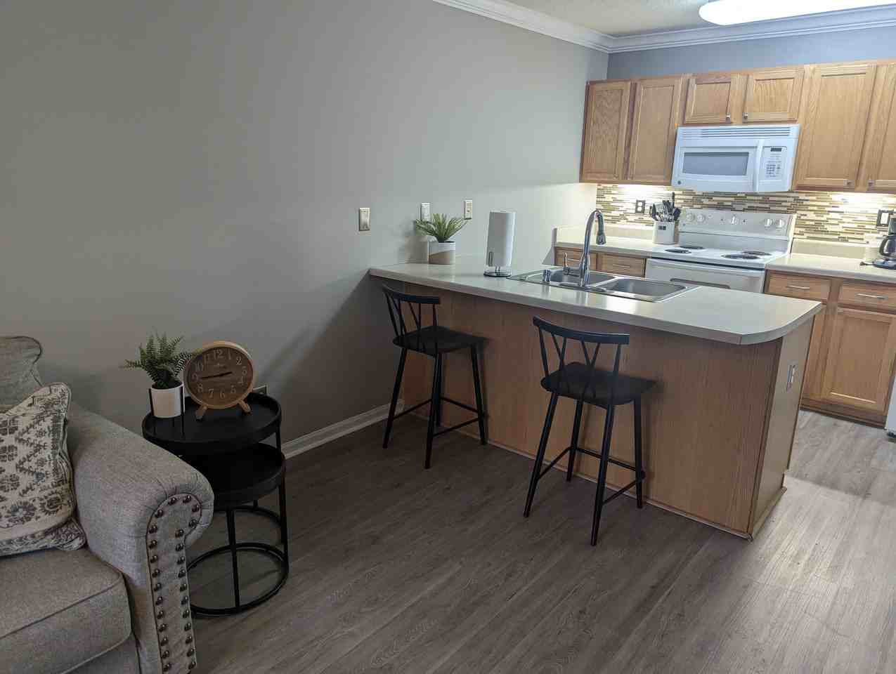 180 W Dublin Dr #404 - Photo 6 of 18