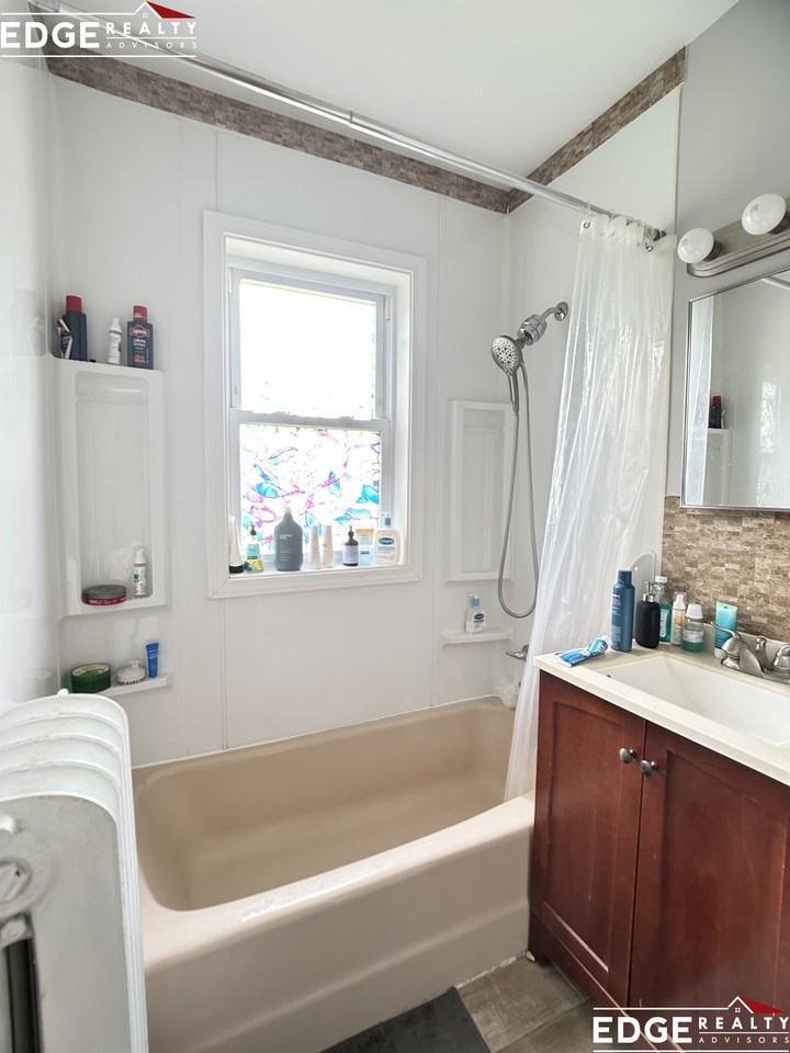 7 Elmira St - Photo 4 of 8