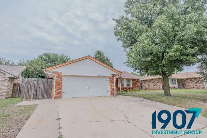 12413 Sw 6th St - Photo 3 of 22