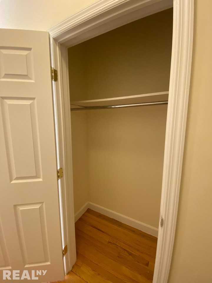 W 13th St #69 - Photo 5 of 6