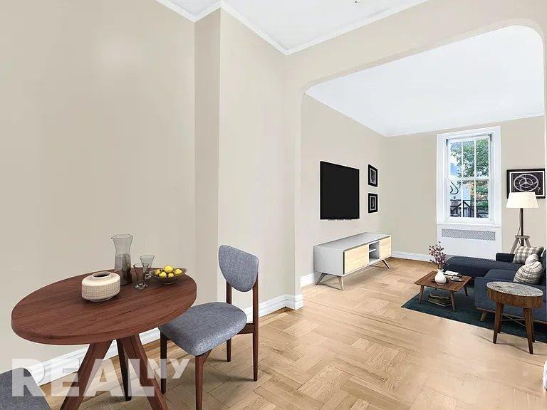 Jane St #2C - Photo 3 of 6