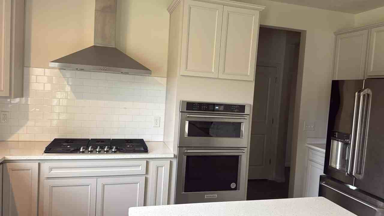 5312 Veranda Dr - Photo 3 of 30