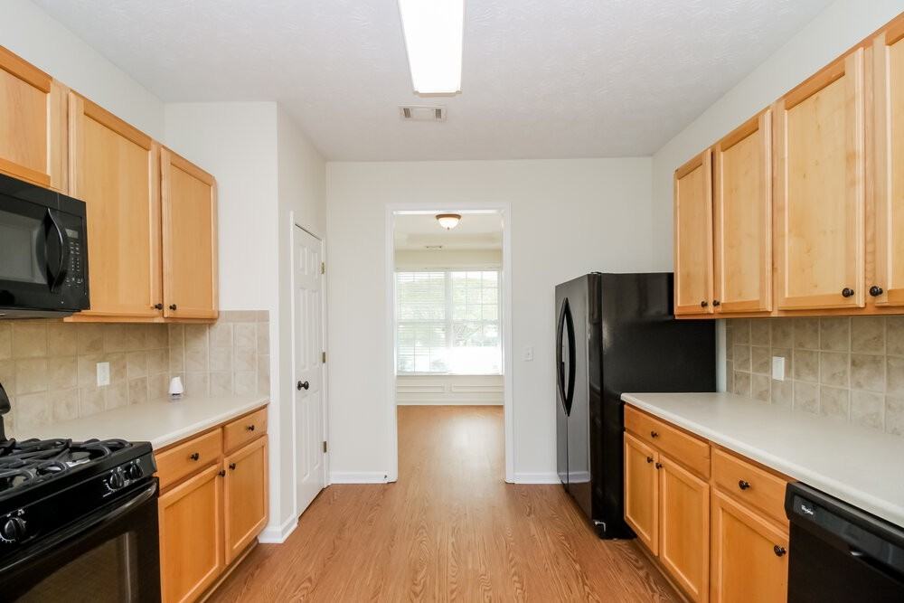 2934 Cooper Woods Ln - Photo 6 of 17