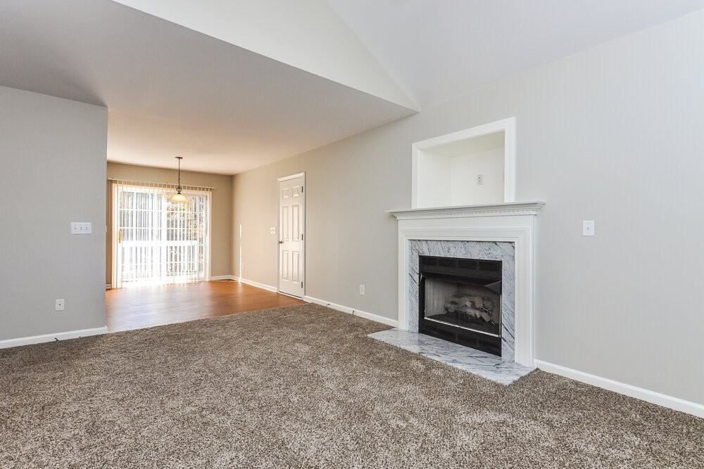 616 Groveton Trl - Photo 4 of 16