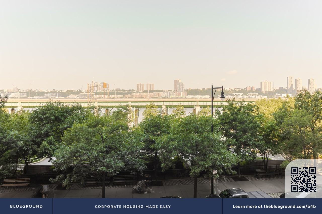 140 Riverside Blvd #1883 - Photo 5 of 25