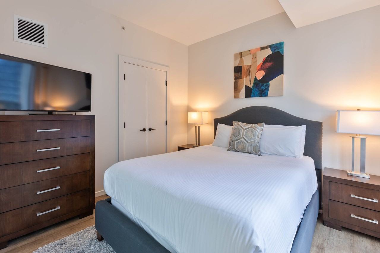 131 Seaport Blvd #1050355P - Photo 5 of 8