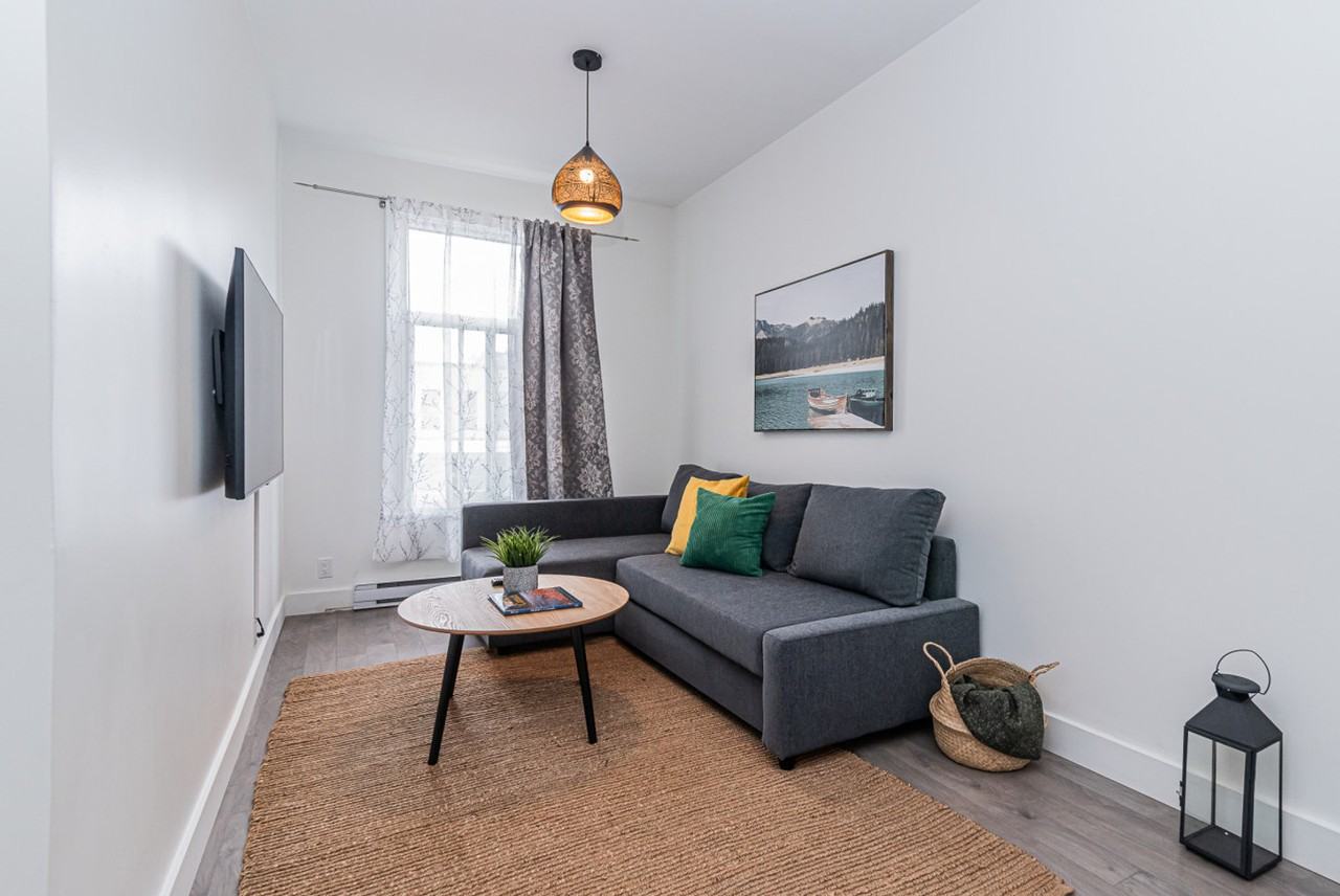 4010 Rue Hochelaga #1240235P - Photo 7 of 34