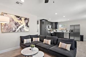 featured image of 1826 E Illini St