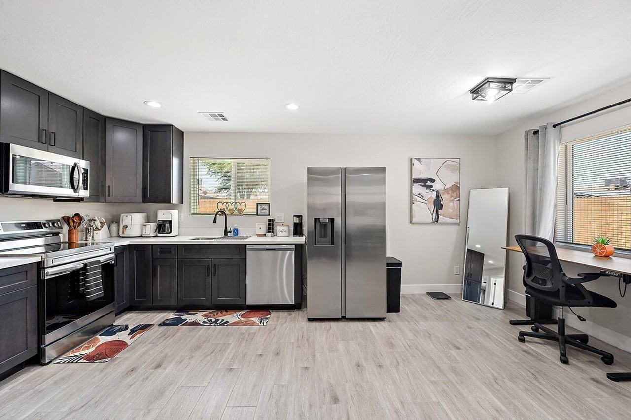 1826 E Illini St #1244298P - Photo 6 of 22