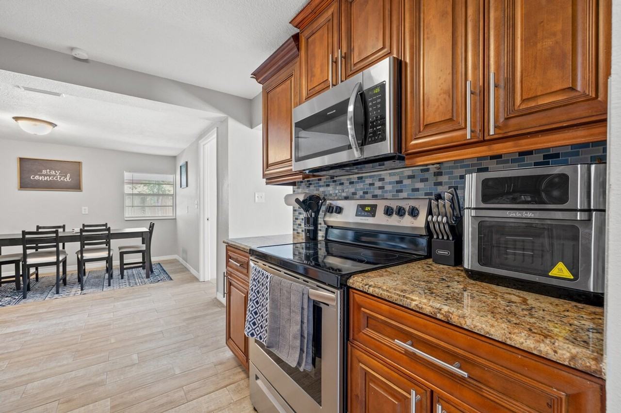 4219 East Henry Avenue - Photo 4 of 26