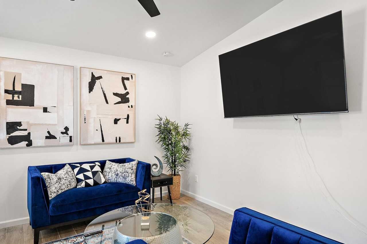 5148 N 22nd Ave #1244330P - Photo 3 of 19