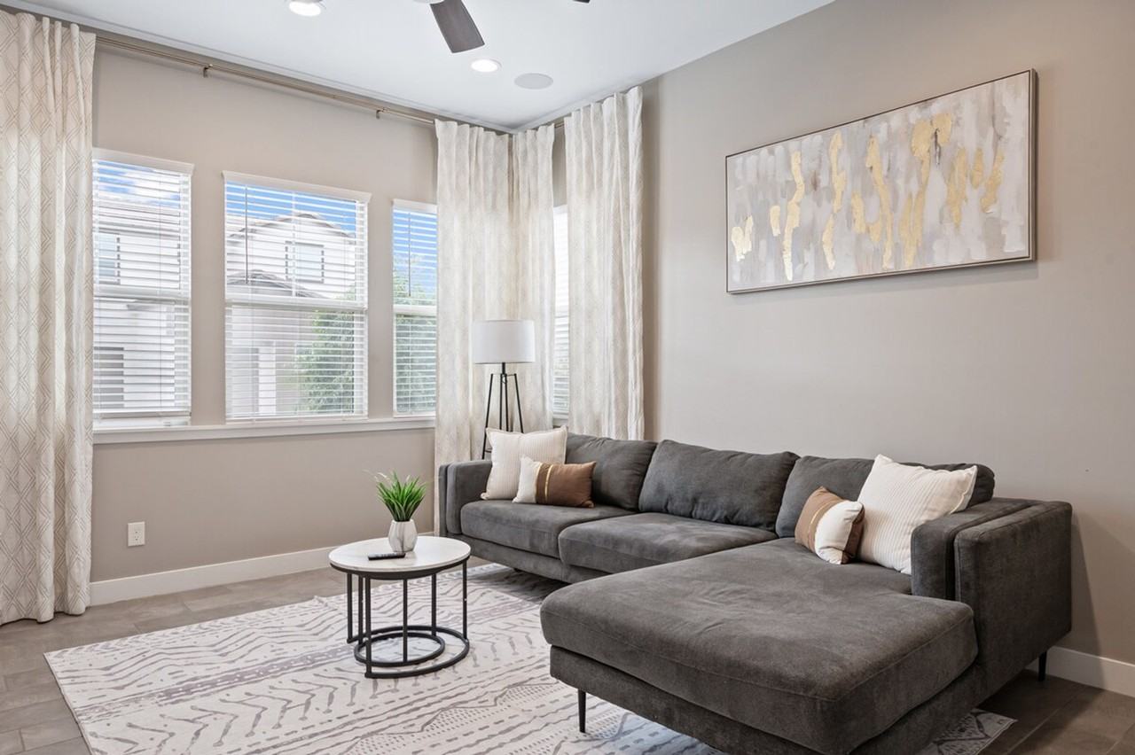 1913 E Rosemary Dr #1244336P - Photo 2 of 39