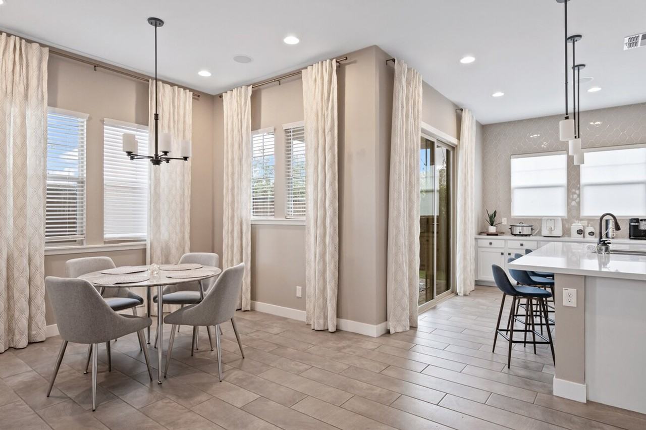 1913 E Rosemary Dr #1244336P - Photo 7 of 39