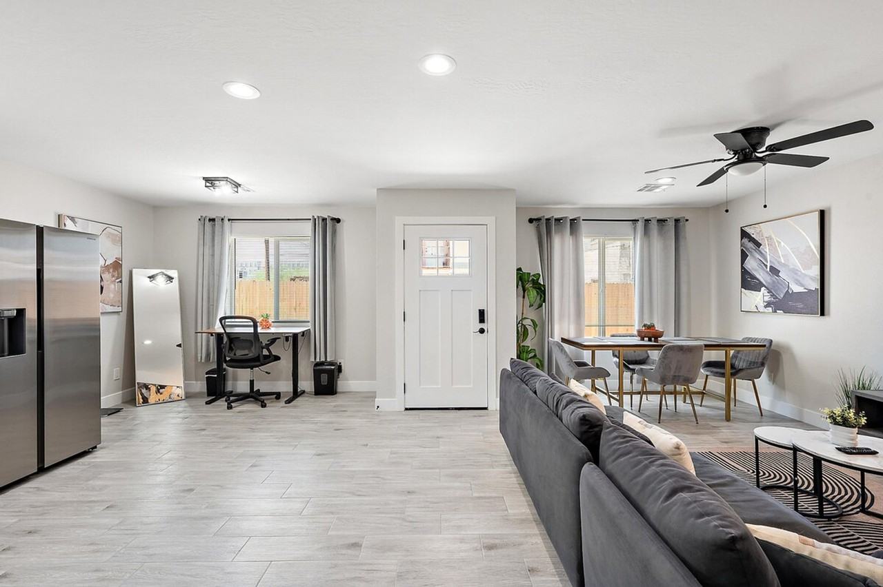 3850 S 18th St #1244349P - Photo 2 of 22