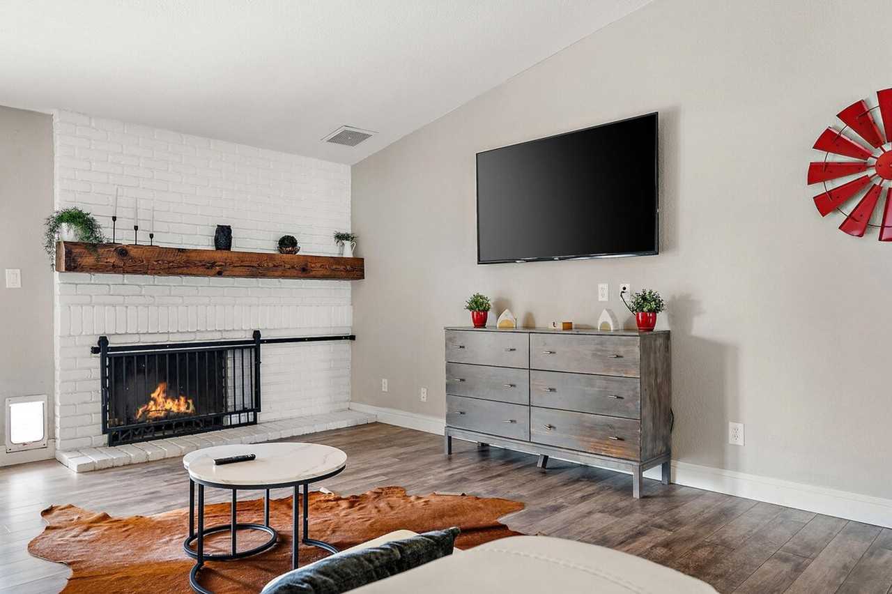 4332 E Cherokee St #1244354P - Photo 2 of 48