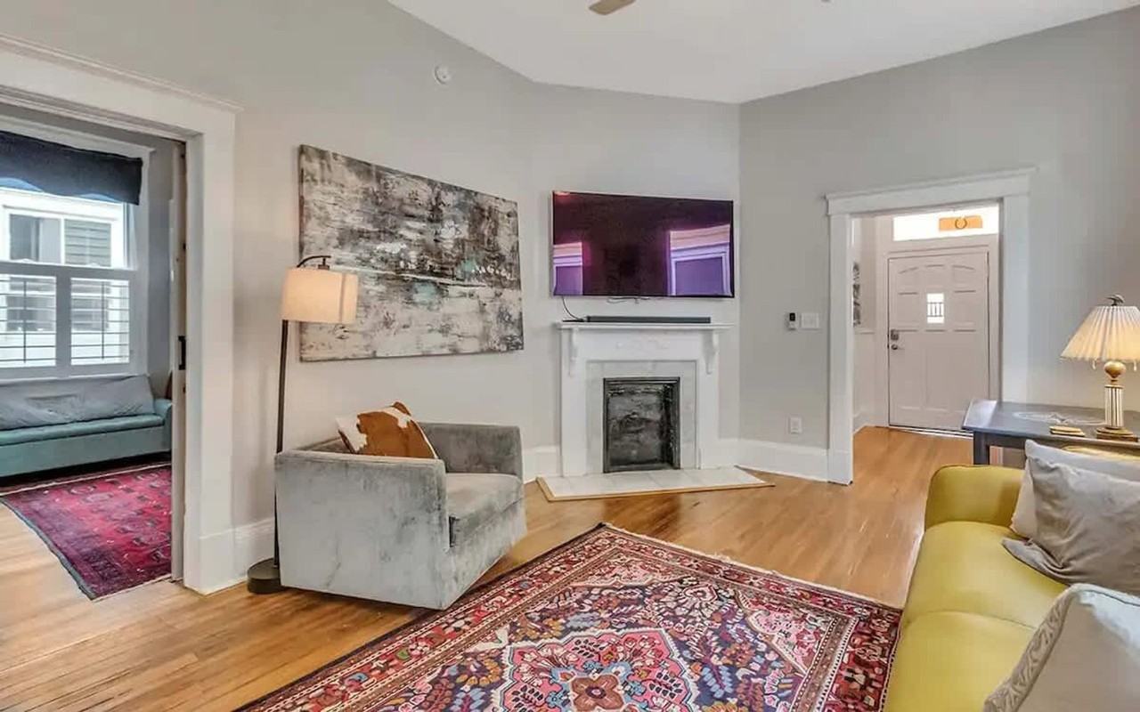 512 E 33rd St #1244808P - Photo 5 of 41