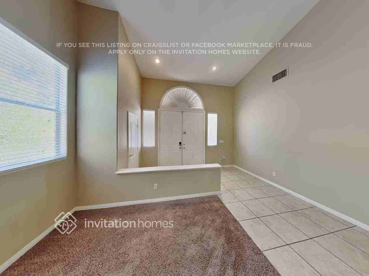 915 Golden Poppy St - Photo 5 of 26