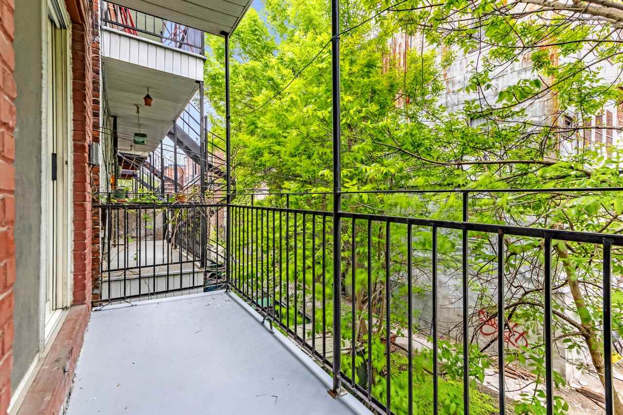 99 Rue Delinelle - Photo 3 of 12