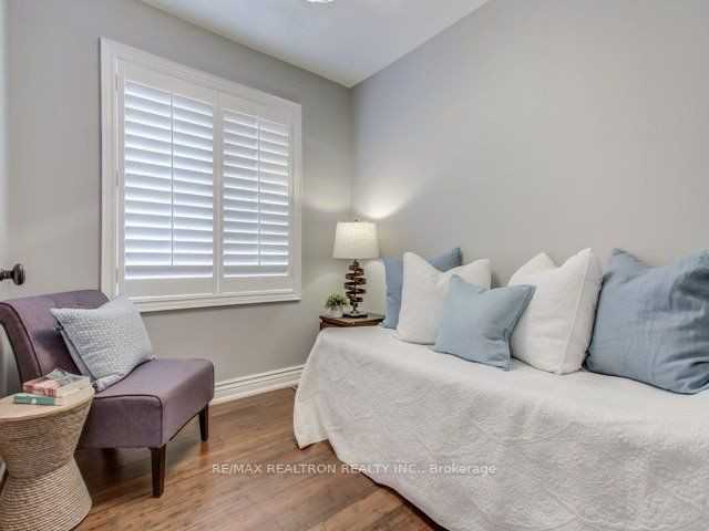 Bathurst St & Finch Ave W - Photo 2 of 12