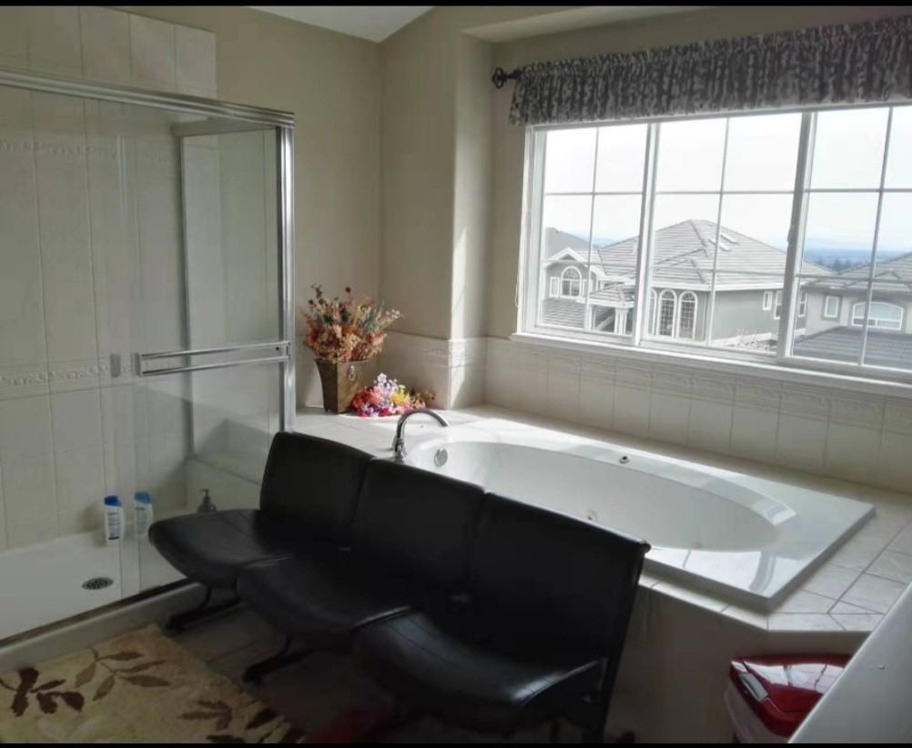 3129 Silverthrone Drive - Photo 3 of 15