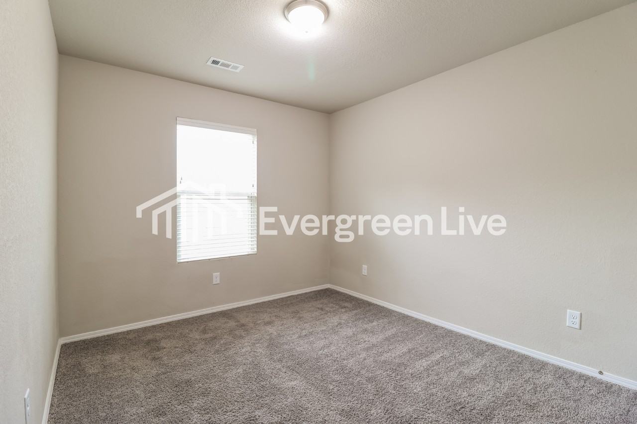 3032 Trelon Cv - Photo 3 of 16