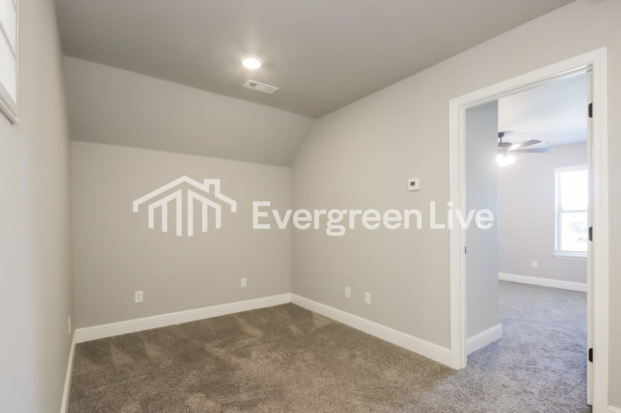 2111 Tallgrass Ter - Photo 6 of 15